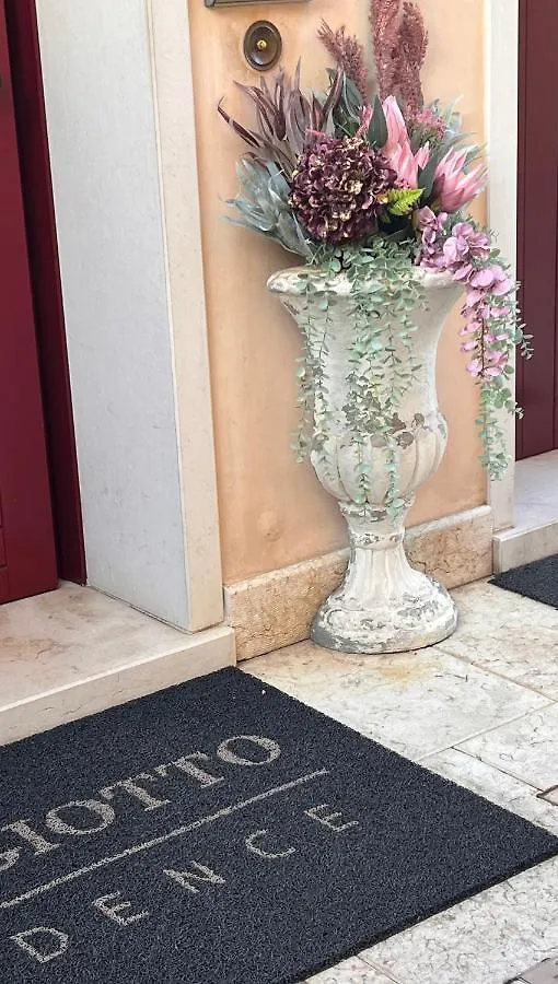 Villa Giotto Luxury Suite&Apartments Mestre 5*,  Italia
