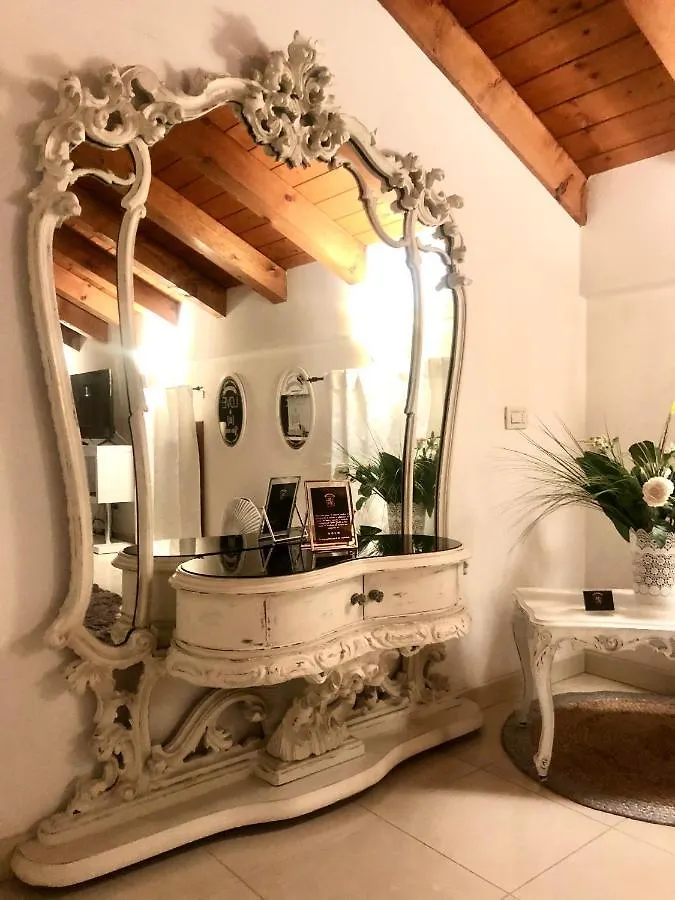 Villa Giotto Luxury Suite & Apartments メストレ アパートホテル