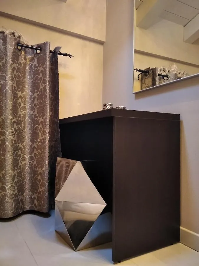 Villa Giotto Luxury Suite & Apartments メストレ