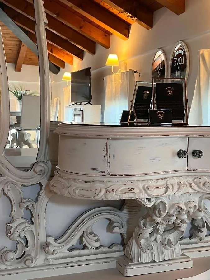 מסטרה Villa Giotto Luxury Suite & Apartments מלון דירות