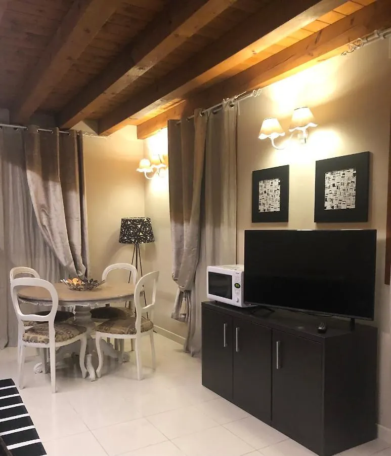 アパートホテル Villa Giotto Luxury Suite & Apartments メストレ